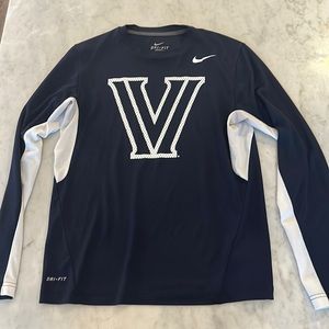 Villanova Nike drifit long sleeve practice tee. Medium.